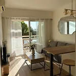 Cozy 2-room * Cannes
