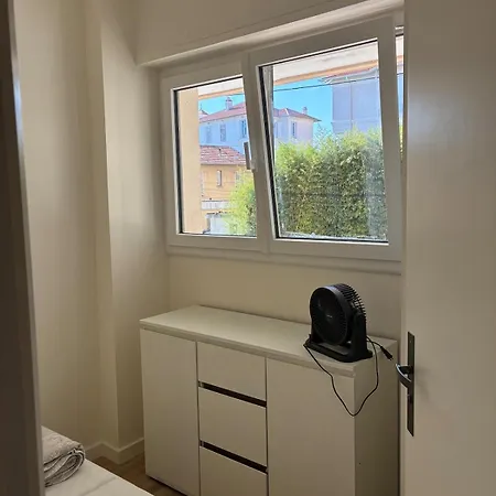 Cozy 2-room * Канны