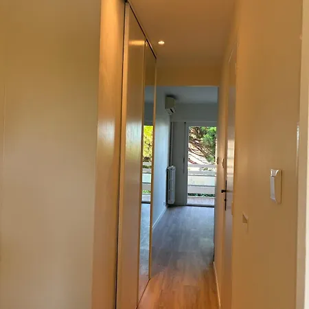 Cozy 2-room *