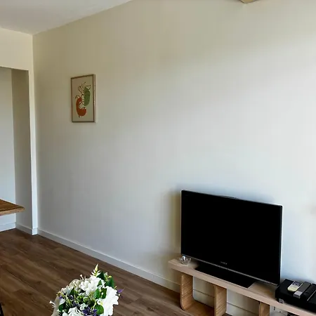 Cozy 2-room Cannes