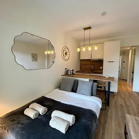 Cozy 2-room *